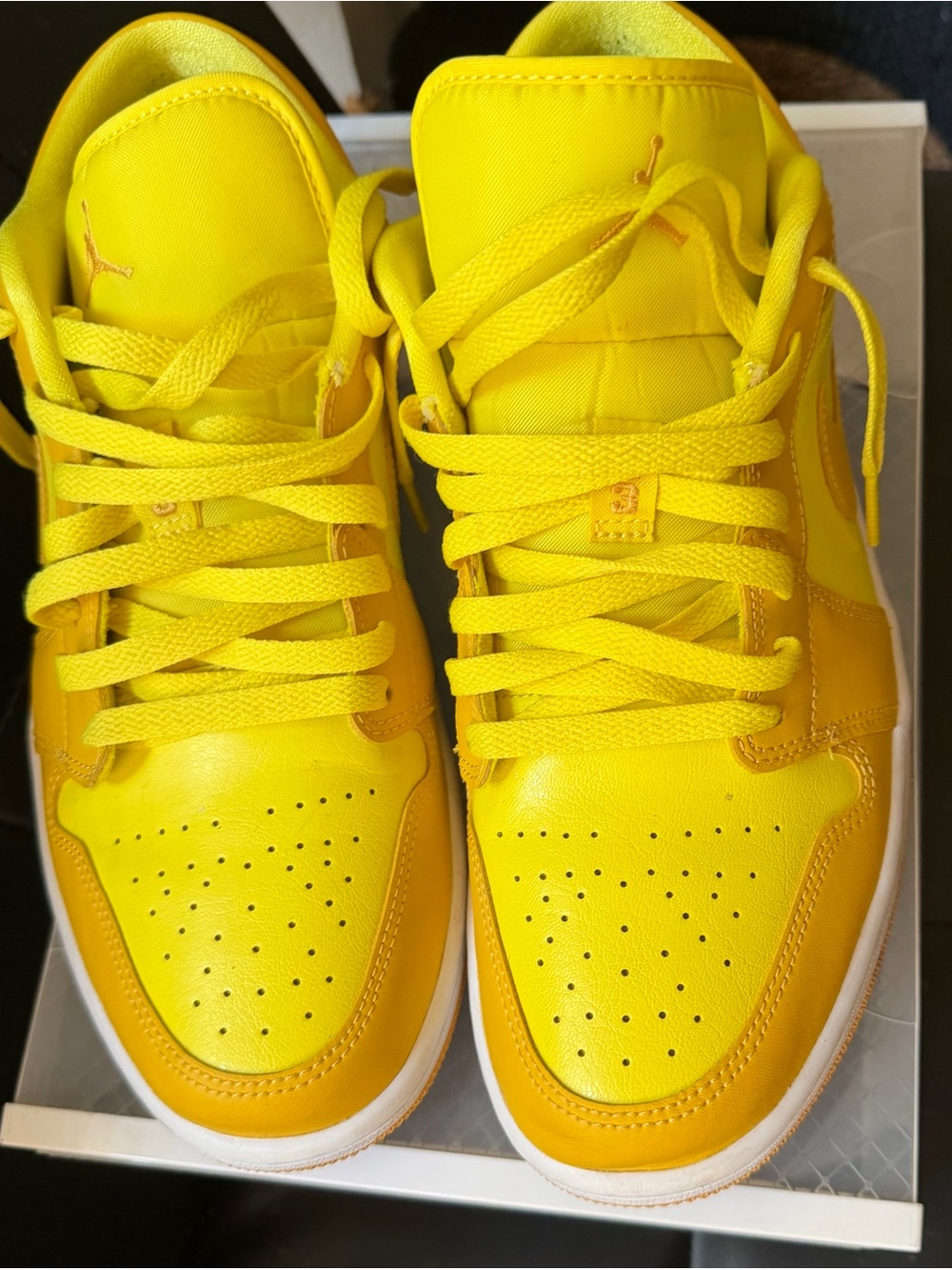 Jordan 1 Low Yellow Strike